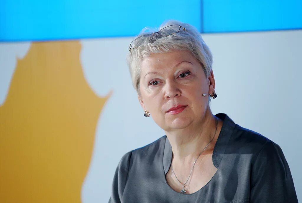 Где бывший министр образования. Ольга юрьевна васильева. Ольга васильева рао. Фурсенко помощник президента. Министр просвещения образования ольга.