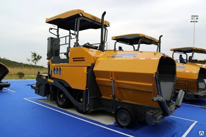 Асфальтоукладчик xcmg rp405. Xcmg укладчик rp403. Асфальтоукладчик xcmg rp705. Асфальтоукладчик xcmg rp405. Асфальтоукладчик xcmg rp453l.