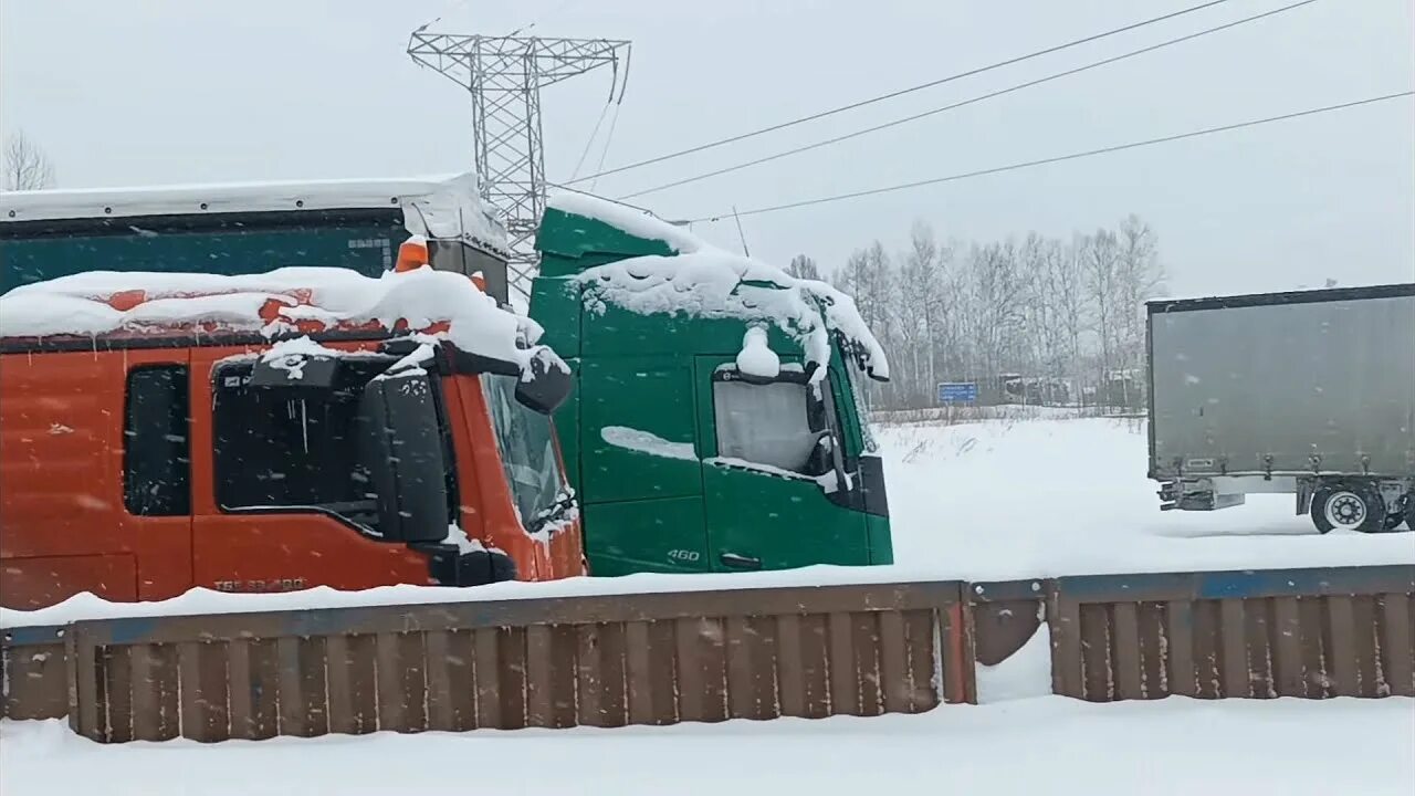 Андрюха 53 дальнобой. Андрюха 53 дальнобой. Андрюха 53. Андрюха 53 кореш на скание. Андрюха 53 ютуб дальнобой.