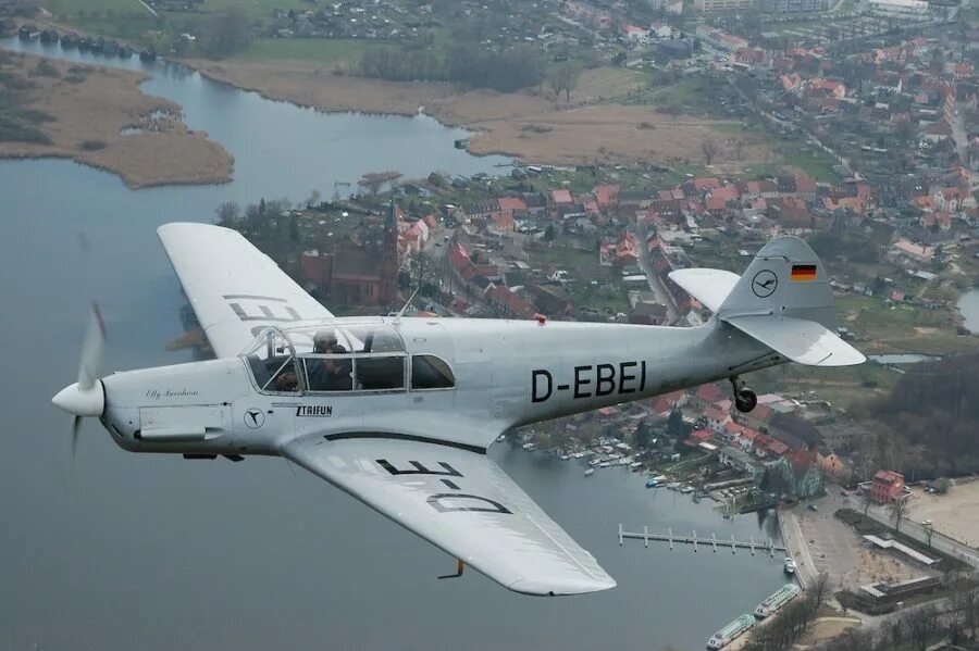 Bf 108. Мессершмитт 108 тайфун. Me 108 taifun. Bf 108 мессершмитт. Bf 108.
