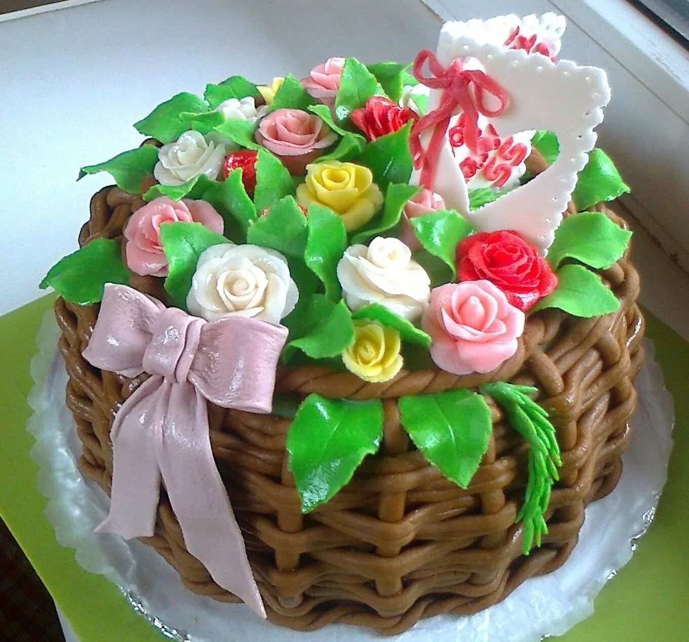 Тортик для мамы. Красивые торты. Красивые торты на день рождения. Украшение торта для мамы. Торт на юбилей бабушке