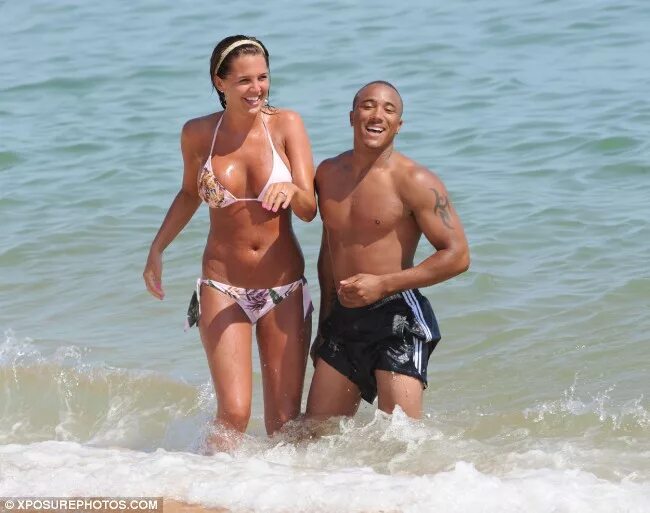 Девушка изменила на отдыхе. Девушка изменила на отдыхе. Измены женщин на курортах. Жена изменяет на отдыхе в турции. Роман.