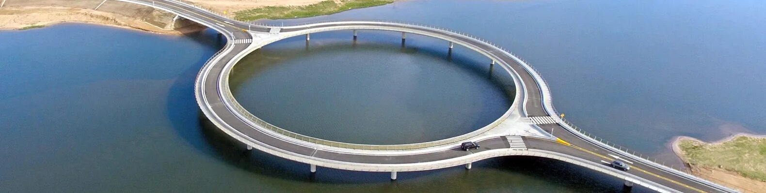 Bridge round. Мост laguna garzon. гарзон уругвай мост. мост round уругвай. круговой мост уругвай.