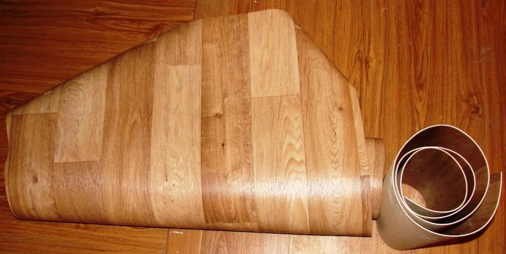 Укладка линолеума. Линолеум прямые доски. Идеи из остатков линолеума. Изделия из деревянных реек. Коврик из остатков линолеума.