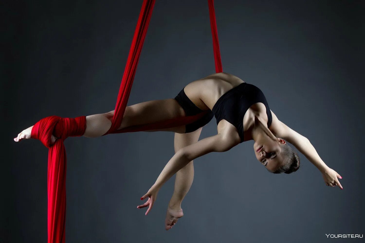 Воздушные полотна элементы. Пикассо неоклассицизм картины. 1883. Гимнастика на полотнах элементы. Сурикова утро стрелецкой казни.