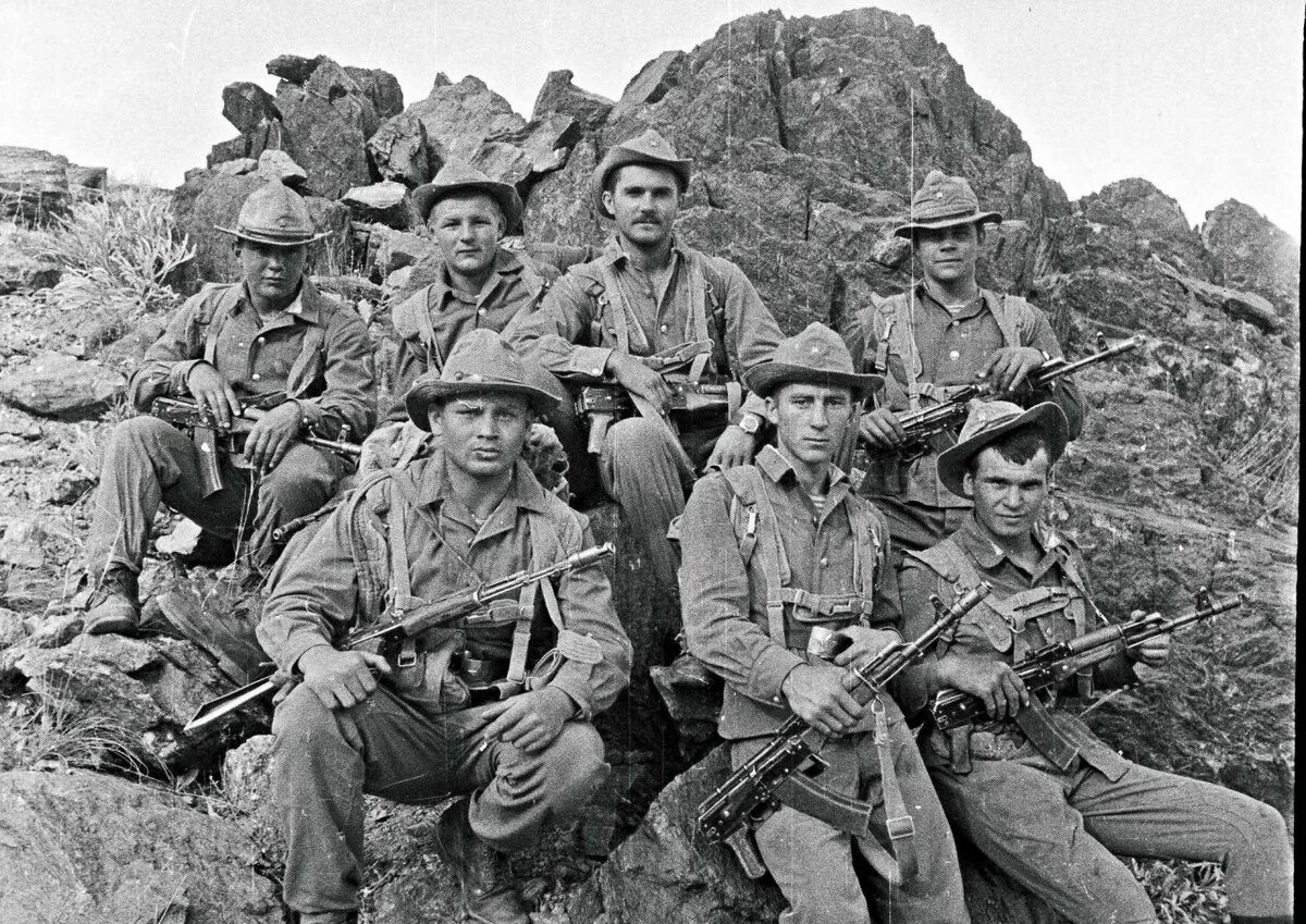 Шурави с афганского на русский. Армия афганистана 1979 1989. Краткое сообщение об афганской войне (1979 – 1989). Как называли в афганистане русских людей. Как в афганистане называются мальчики для развлечений.