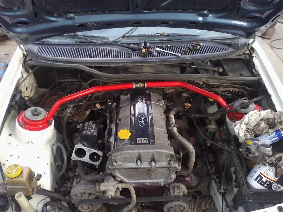 Двигатель dohc 16. Ford sierra 2.0 dohc. sierra dohc 2.0 8v. dohc 2.0 16v sierra. 16v в форд сиерра.