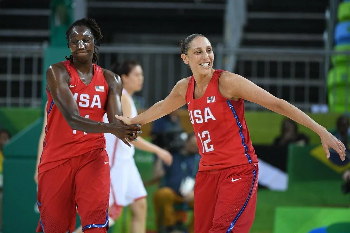 Сборная сша по баскетболу 2012. Сборная сша по баскетболу 2012. Сборная сша женский баскетбол. Сборная сша по баскетболу 2022. Завьялова угмк баскетбол.