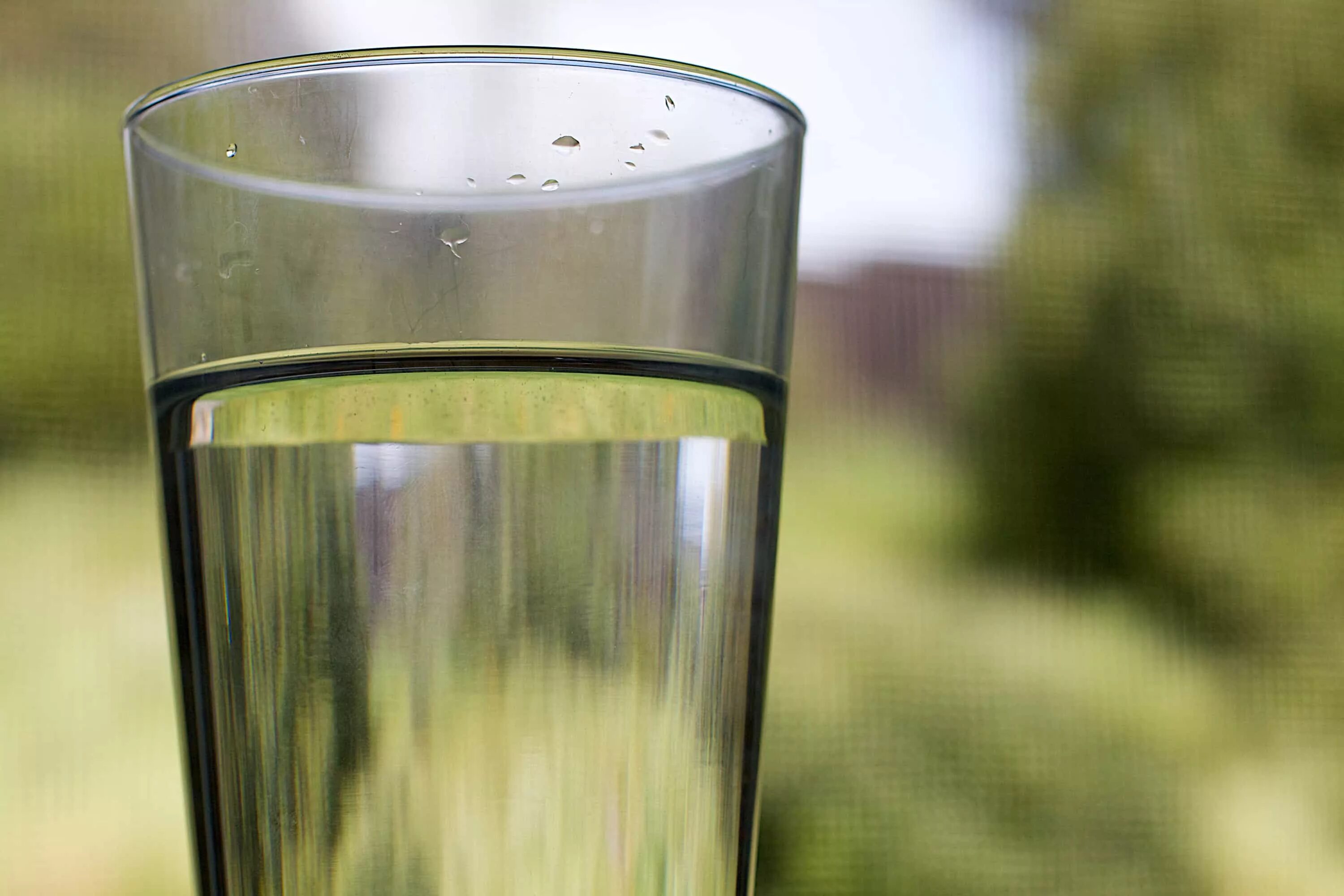 Сточные воды. А жизнь мутная вода. А жизнь мутная вода. Мутная вода в стакане. Мутность воды.