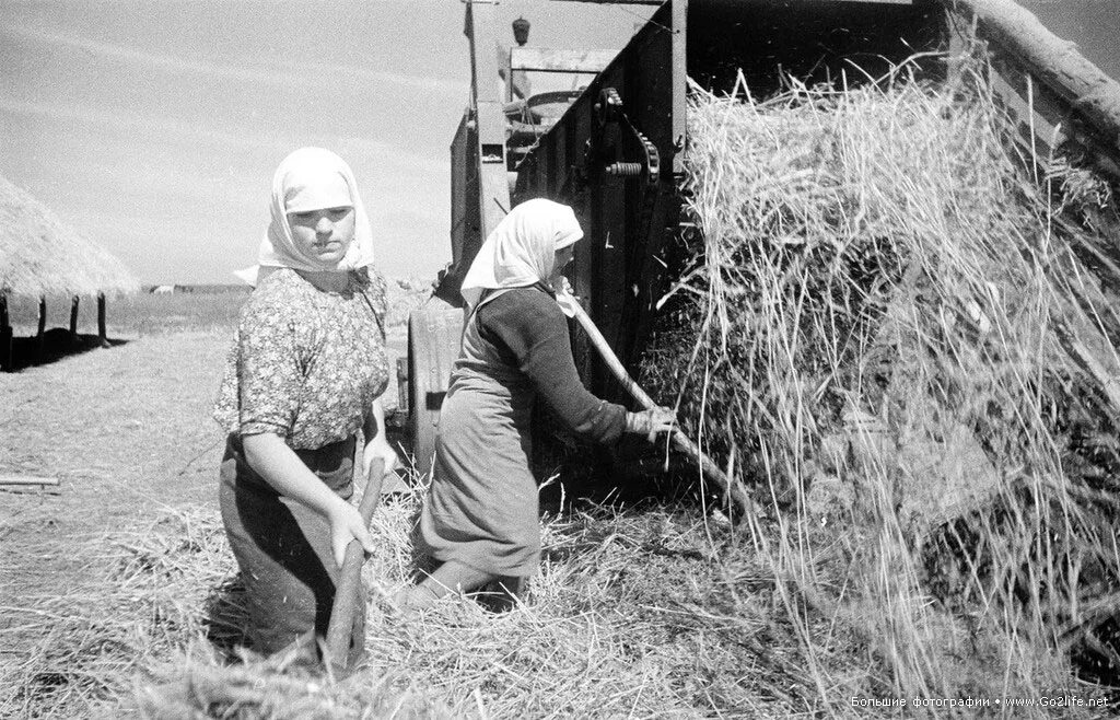 СССР 70-Е колхоз. СССР 70е деревня. Деревни СССР 40х. 1950 Советская деревня. Простой труженик