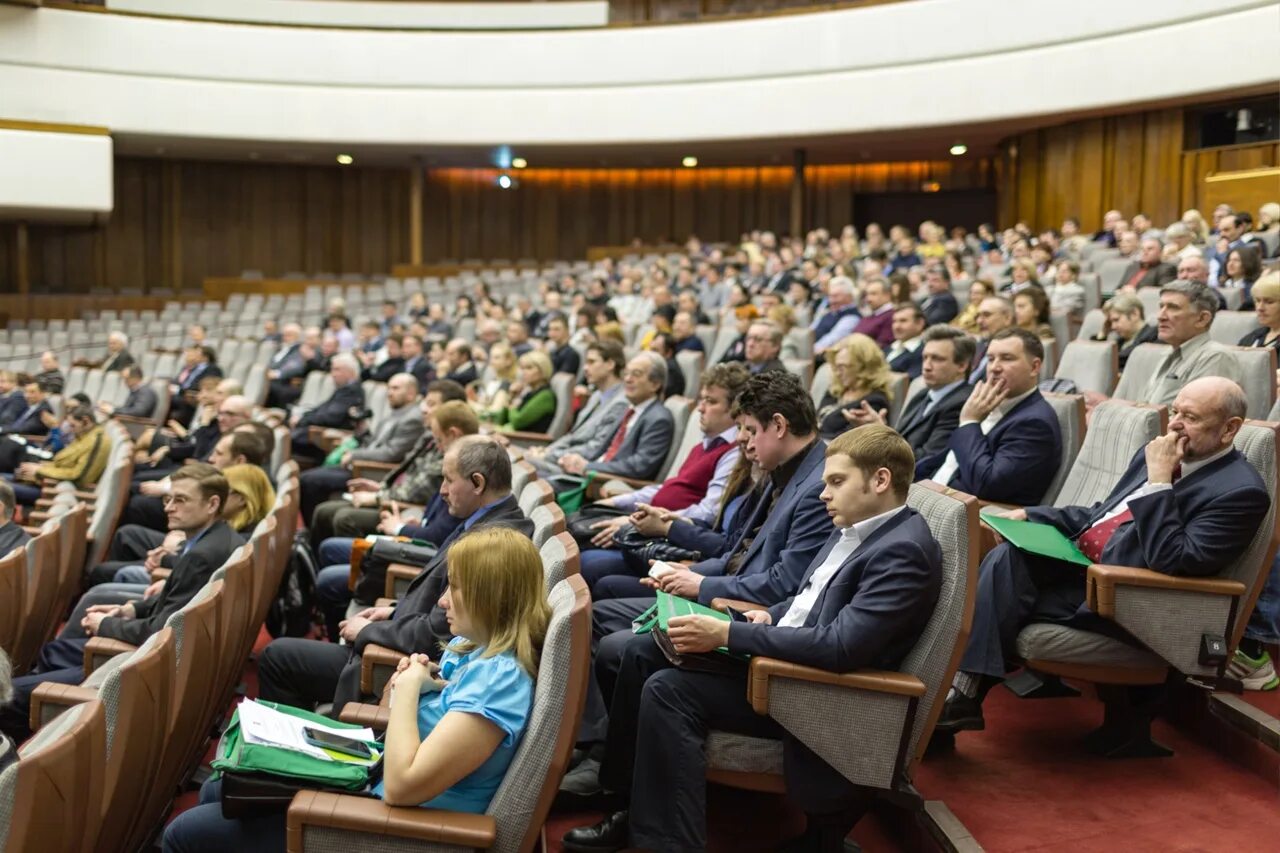 Собрание. Итоговое собрание. Общее собрание СРО. Большое собрание в зале. Собрание всех членов организации