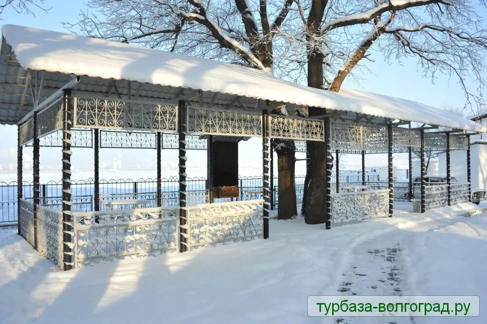 Форест волгоград. Ресторан форест пестрецы. Форест парк казань. Форест волгоград. Гриль изумруд балаково.