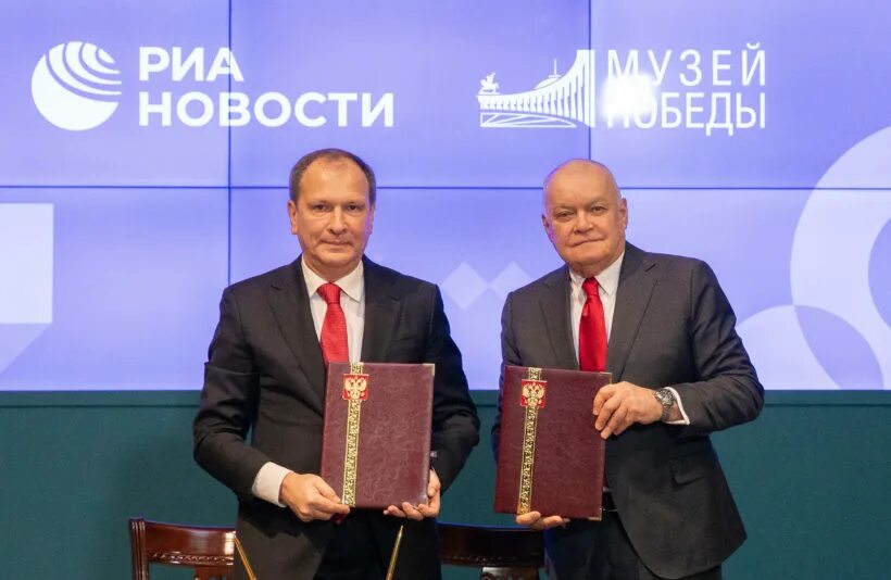Музейное сотрудничество. Музей автобусов. Пушкинский музей фото. Мероприятия в музее. Открытая лекция в музее.