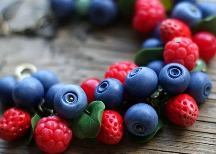 Изделия из полимернойиглины. Полимерная глина. Украшения с цветами из полимерной глины. Полимерная глина. Бижутерия из полимерной глины.