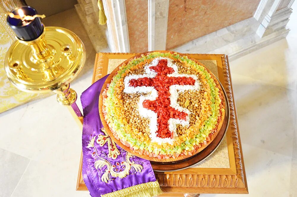 Украшение колива в великий пост. Рождественский сочельник 2022. Неделя 3-я великого поста, крестопоклонная. Красивый новогодний стол. Троица коливо.