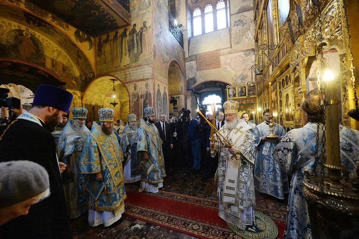 протопоп сильвестр. протопоп сильвестр. сильвестр 1566. икона богородицы воспитание в казанском соборе. священник благовещенского собора кремля.