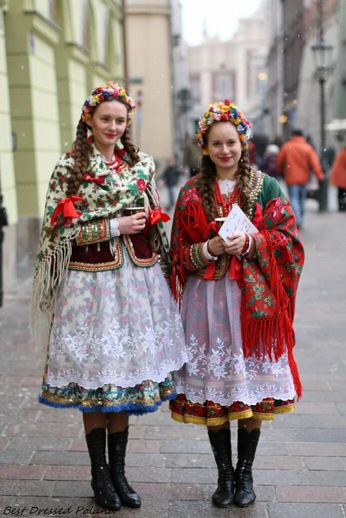 Поляки страна. Краковский национальный костюм. Полячка в национальном костюме. Поляки страна. Польша поляки.