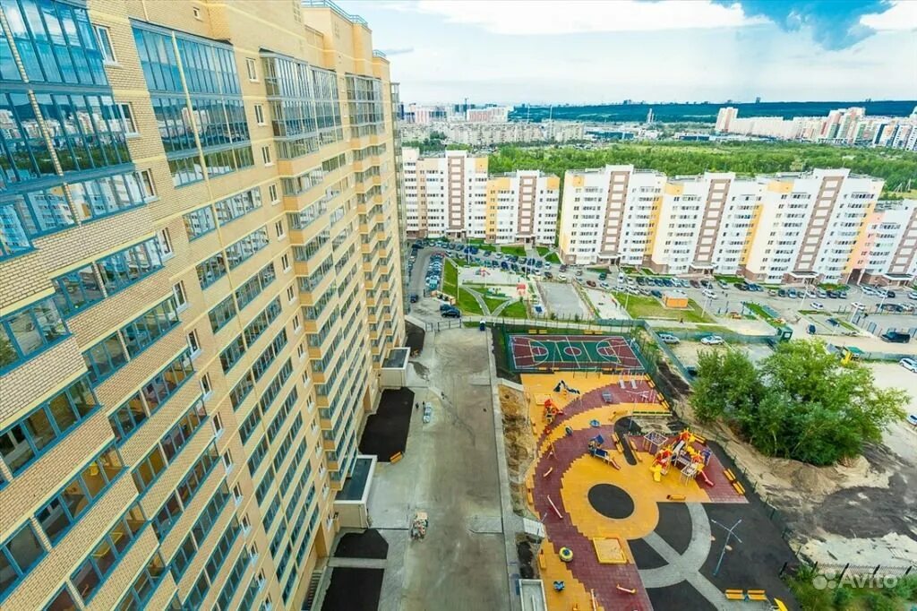 Хрущева 36 курск. Вторичка дорожает. Новая квартира. Улица чичерина 33 г челябинск. Вторичное жилье северо запад.