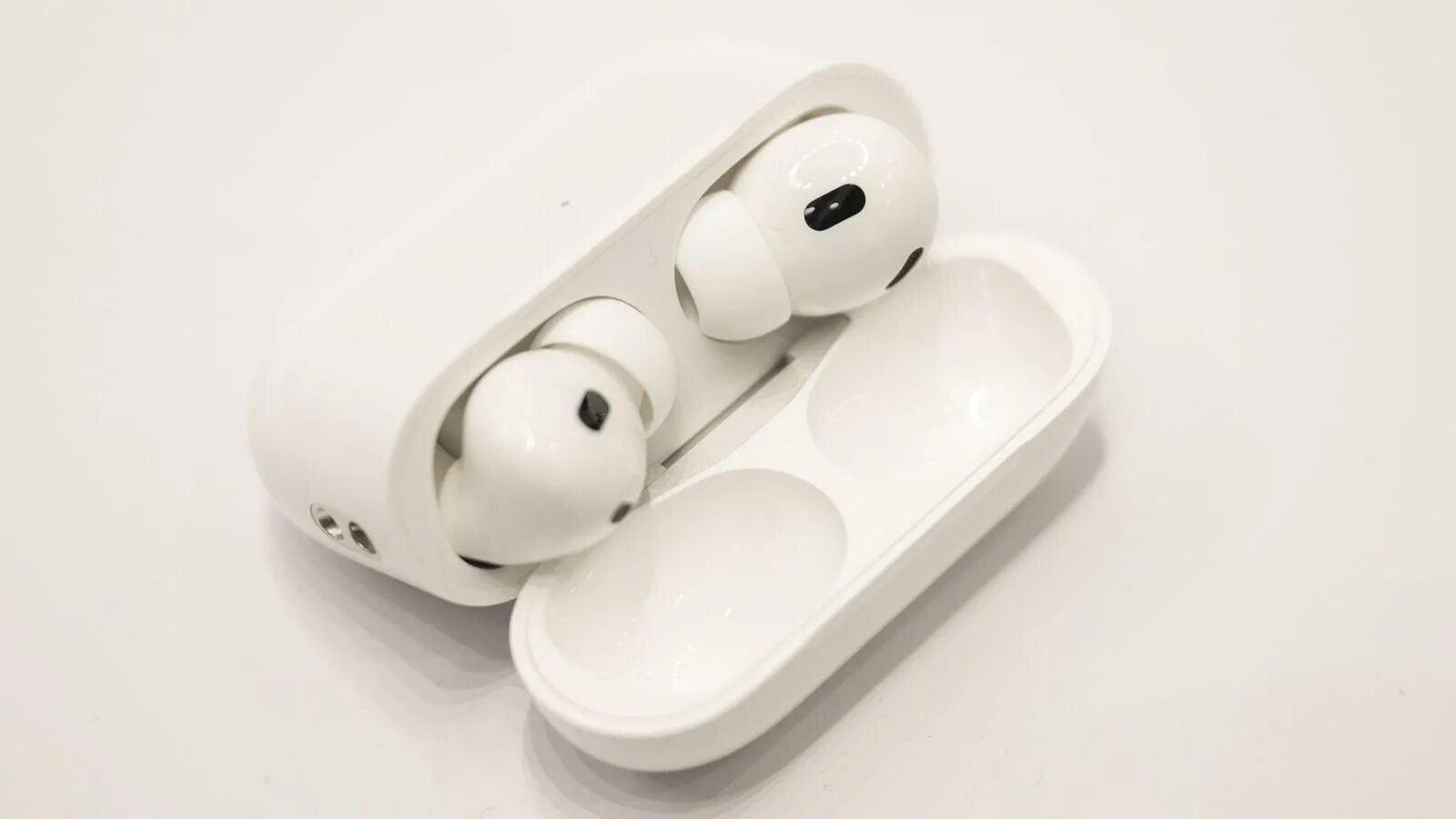Airpods pro 2 2022. Apple airpods pro 3. Оригинальные airpods 2. Airpods pro 2022. Airpods 3 generation.