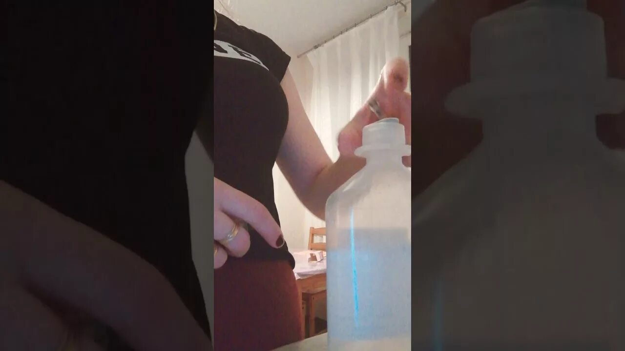 Как открыть бутылку натрия хлорид. Физраствор в пластиковых бутылках. открыть флакон с физраствором. как открыть физраствор в пластиковой. как открыть физраствор в пластиковой бутылке.