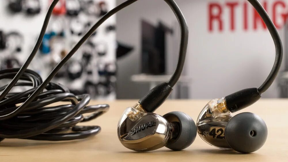 Наушники. Наушники sennheiser cx 300s. Наушники philips проводные вкладыши shq4217. Sennheiser ie 40 pro black. Наушники филипс проводные вакуумные.