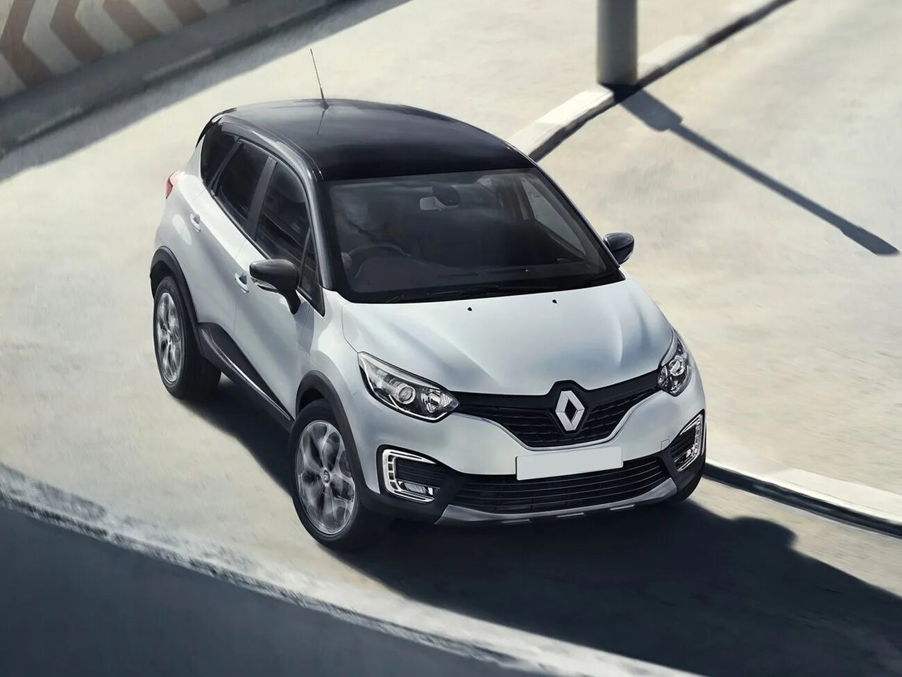 Рено каптур установка. Рено каптур 2025. renault captur 2018. каптюр 2025 слоновая кость. диски рено каптур.