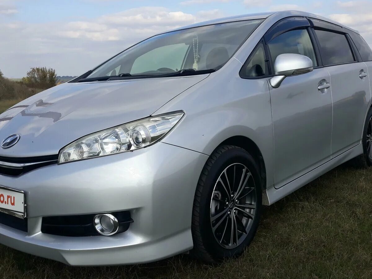 Toyota Wish 2014. Toyota Wish 2014 Рестайлинг. Тойота Виш 2 Рестайлинг. Хонда Виш 2014. Тойота виш 2014 год