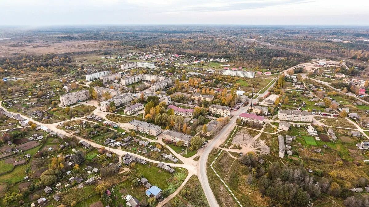 Погода в угловке новгородской области на 10. Угловка Новгородская область. Церковь в Угловке Новгородской области. Поселок Угловка Новгородской области фото. Котово Новгородская область Окуловский район.