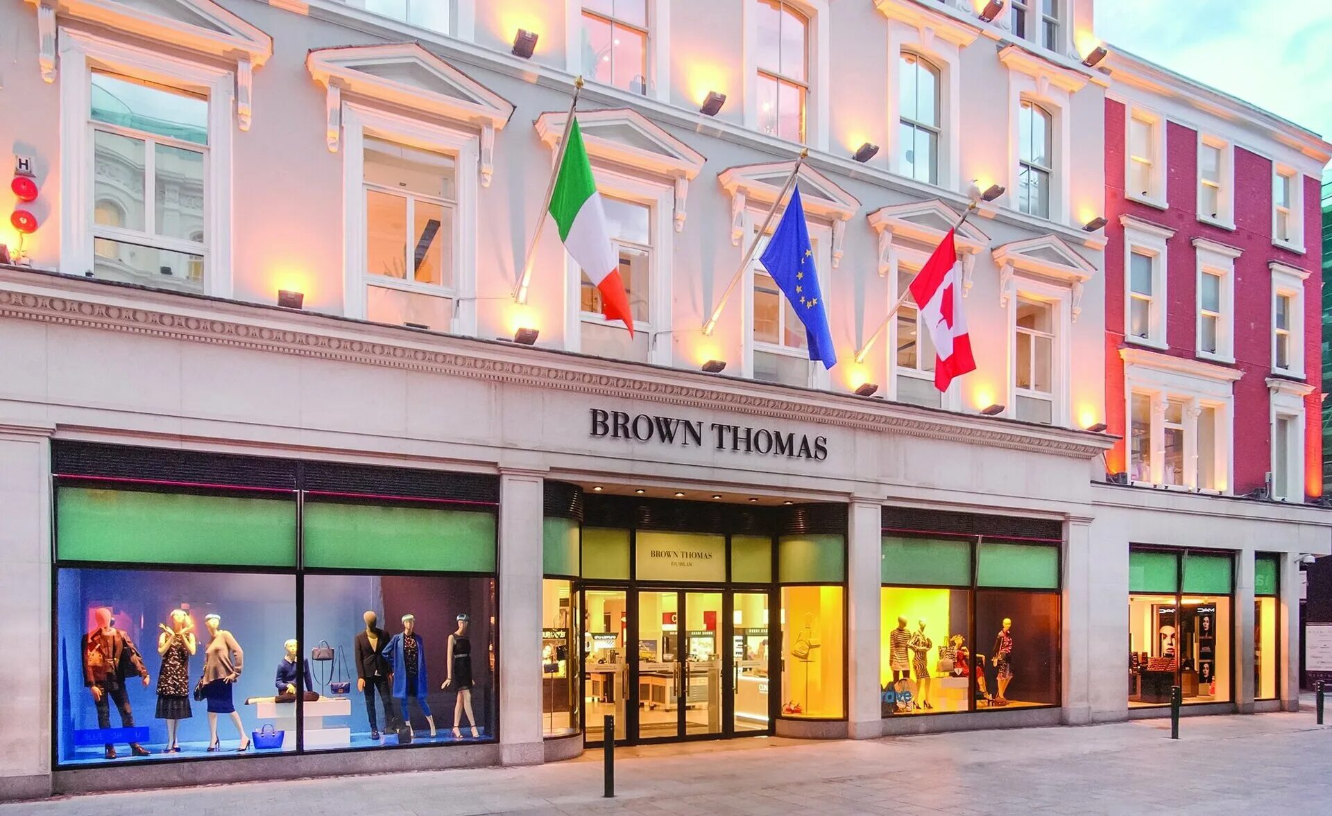 Brown shop. Dublin Braun Thomas. Brown Thomas.