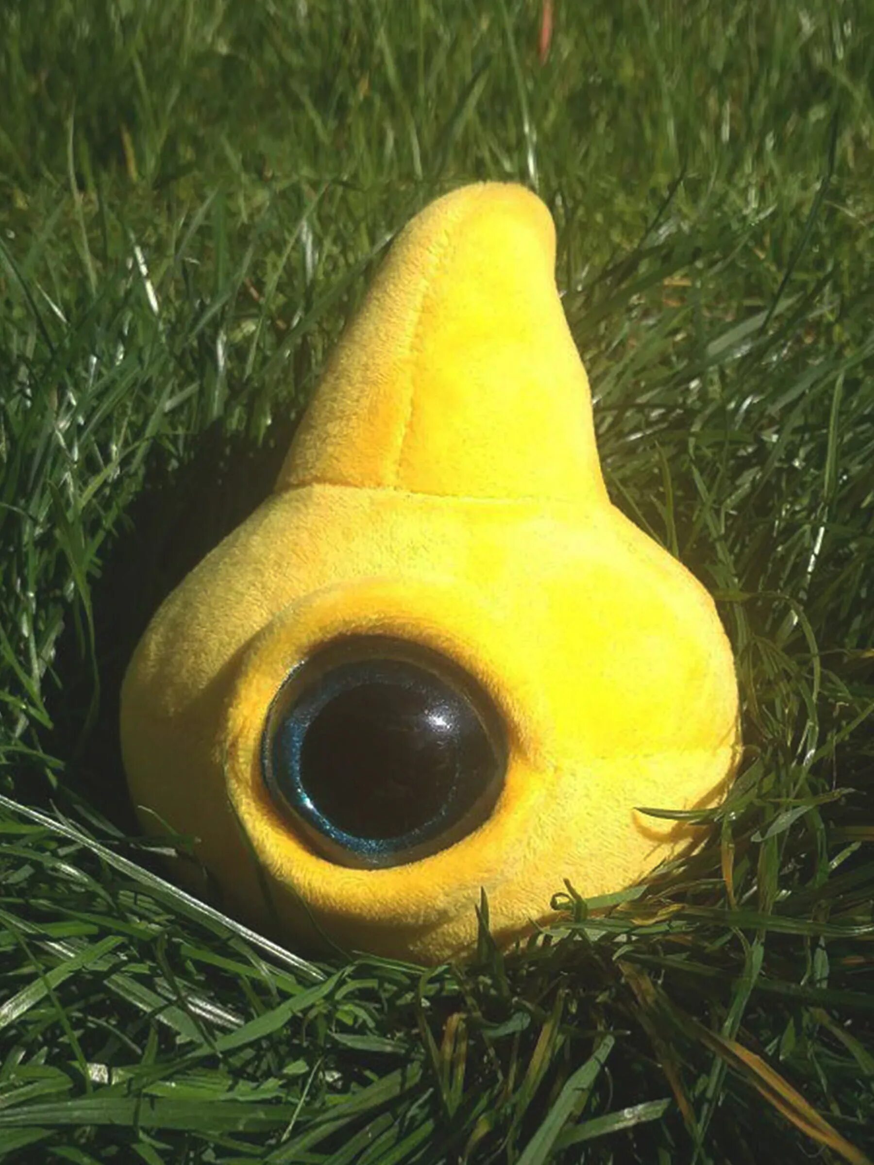 Scp глаз. Каплеглазики scp-131. scp каплеглазики.
