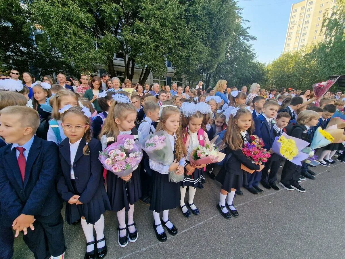 1 сентября 2023 казахстан. 1 сентября 2023 казахстан. Школа гимназия нурлат. 1 сентября 2023 казахстан. Вторая школа в бакалинском районе.