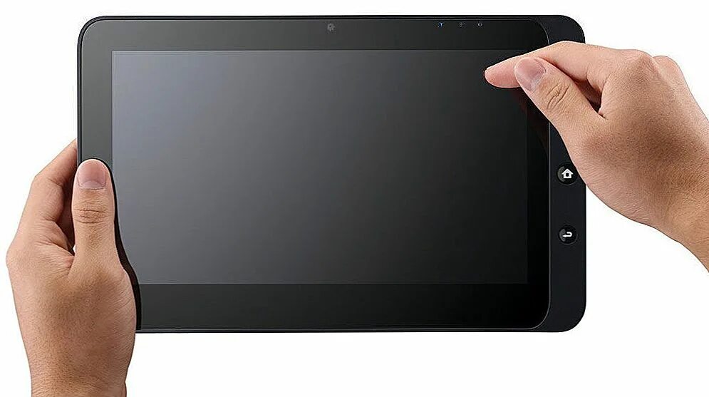 Завис планшет. VIEWSONIC VIEWPAD 10e. Планшет с черным экраном. Планшет в руках. Планшет горизонтальный.