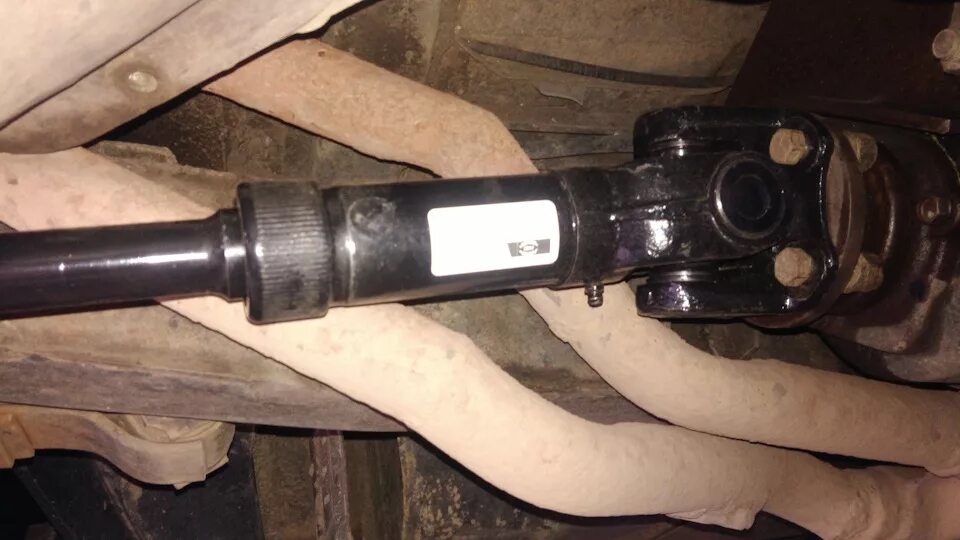 Передний кардан уаз фермер. Задний кардан уаз патриот 2019. Кардан на буханку. Крепление карданного вала уаз 469. Крепление карданного вала уаз 469.