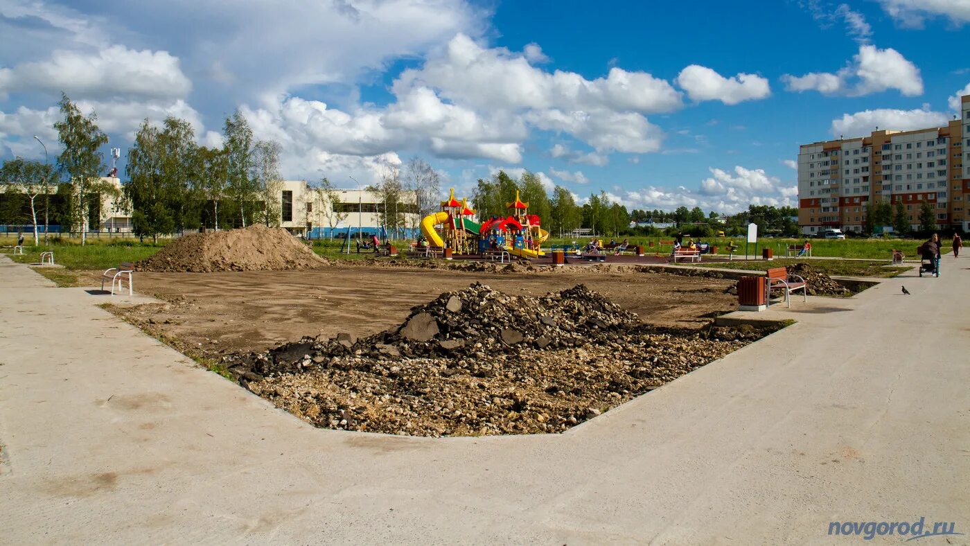 Город киров чистые пруды. Арт-объект парк молодежный. Парк молодежный киров. Парк кармаскалы. Парк юности великий новгород.
