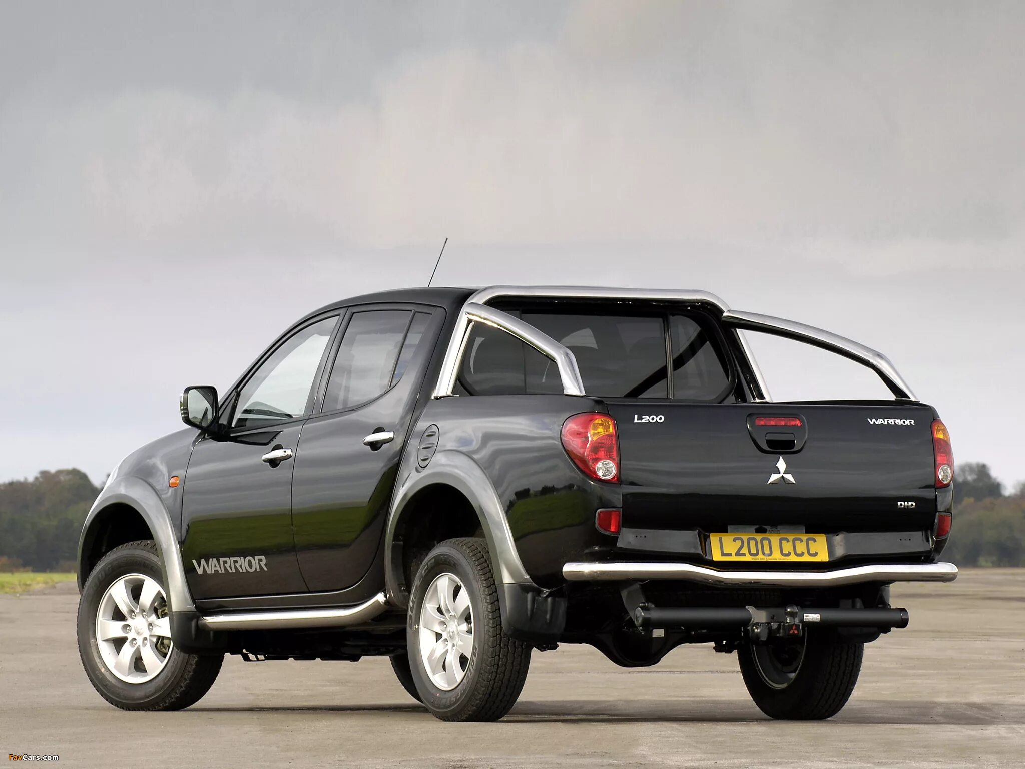 Полный привод л200. Mitsubishi l200. Митсубиси л200. Мицубиси л200 2007. Mitsubishi l200 пикап.