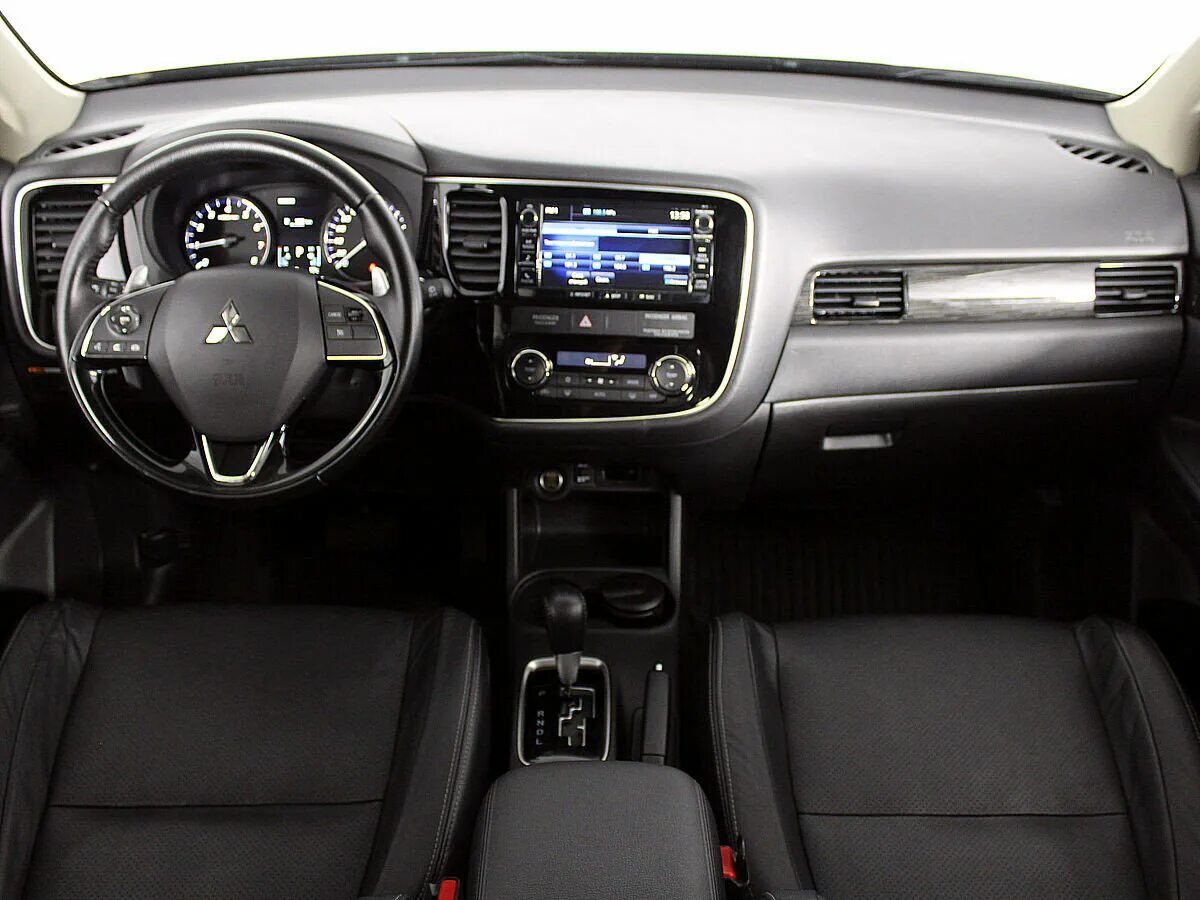 Mitsubishi outlander 2020 interior. Mitsubishi outlander gt салон. митсубиси аутлендер. Outlander 3 салон. 0 автомат.