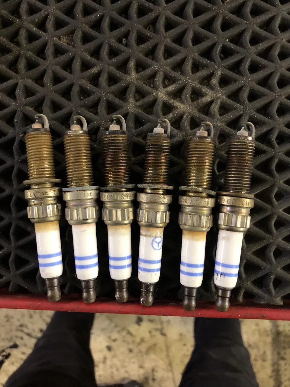 свечи зажигания мерседес 190 2. оригинальные свечи мерседес. 2. A0031596803 свеча зажигания. оригинальные свечи мерседес.