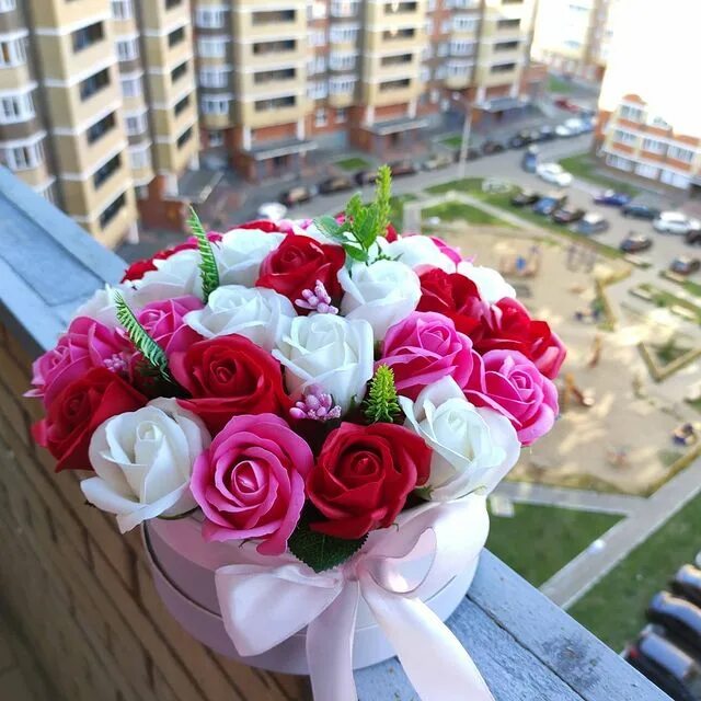 Метровые розы. Букет роз чебоксары. Букет роз чебоксары. Букет роз чебоксары. Шикарный букет из роз.