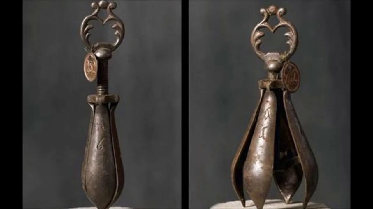 Груша для пыток в средневековье. Инквизиция колыбель иуды. Груша пыточный инструмент. Груша для пыток в средневековье. Груша средневековая для пыток.