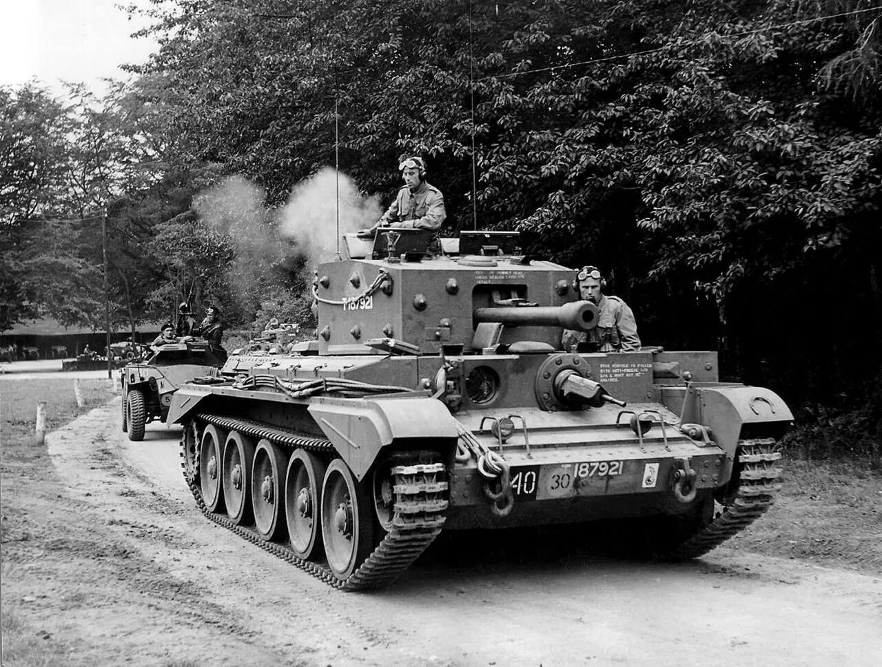 Танковые войны 1. Британский танк Кромвель. Крейсерский танк Кромвель. Танк британский 2 мировой войны Кромвель. Кромвель танк вторая мировая.