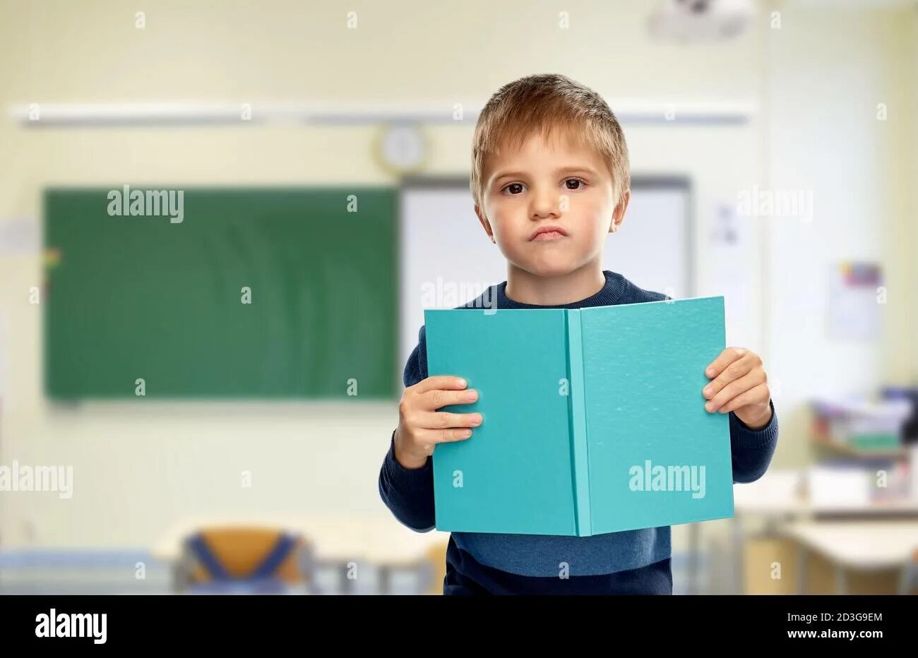 Недовольный мальчик в школе. Бука недовольная мальчик. Schoolboy background. Schoolboy. Что возмущало мальчика при игре с учительницей