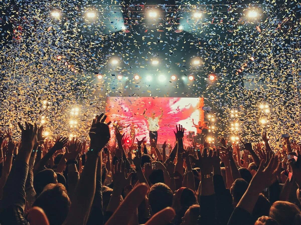 Концерт праздник. Концерт толпа шоу пена. концерт толпа шоу led конаты. great concerts abroad image.