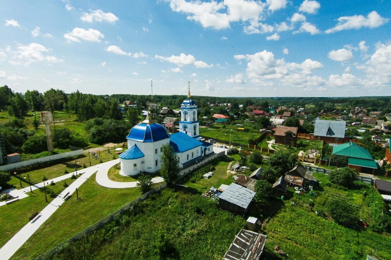 Зеленая 3 зеленодольск. Деревня васильево татарстан. Богоявленский храм в исаково татарстан. Село в зеленодольском районе татарстана. Деревня утяково.