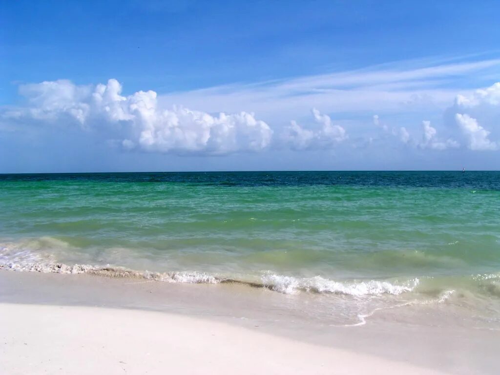 я хочу на море. хочу на море. статусы про море. летом на море. я хочу на море.