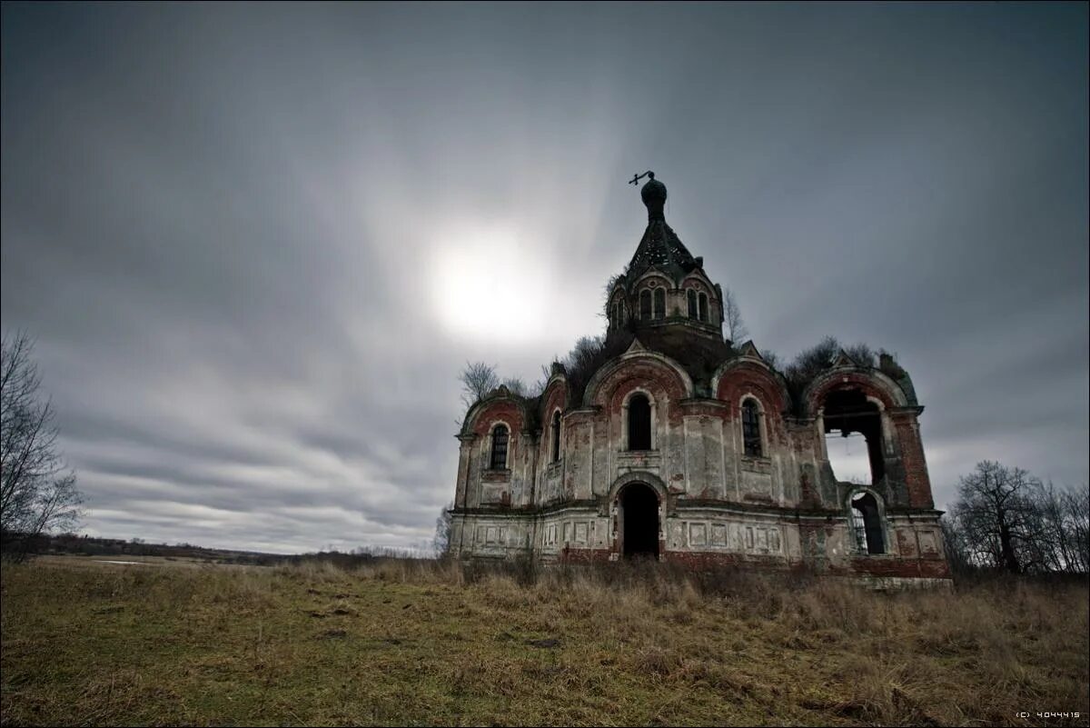 Старые сайты храмов. Разрушенные храмы Псковской области. Тверская область разрушенные церкви. Разрушенный храм и Погост Нижегородская область. Заброшенные храмы Афона Тверской области.