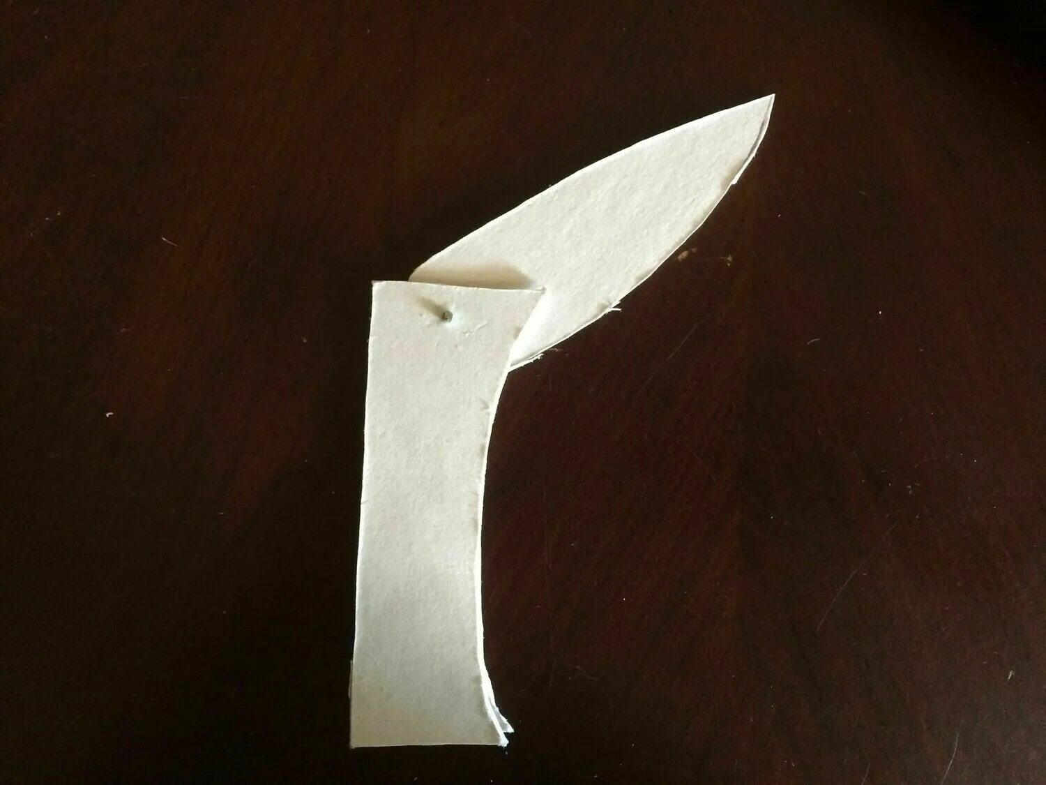 Ножи из листьев бумаги. Нож из картона. раскладной нож из картона. раскладной ножик из бумаги. складной нож из бумаги.