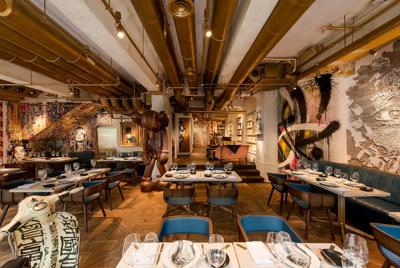 Ресторан Bibo Hong Kong. . Bibo – ресторан стрит-арта, Гонконг. Ресторан Bibo Hong Kong дизайнер. Креативный интерьер кафе