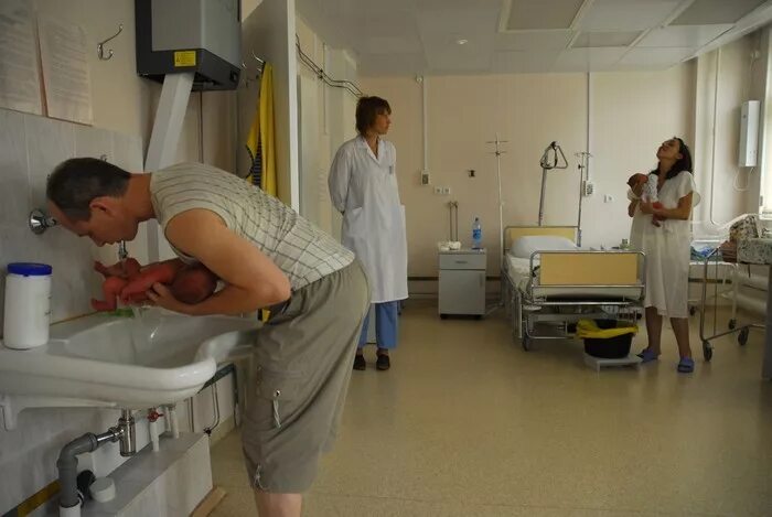 Перинатальный центр ростов акушеры. Перинатальный центр ростов акушеры. Ростов на дону перинатальный центр роддом врачи. 2 областная больница ростов-на-дону роддом. Областной перинатальный центр ростов.