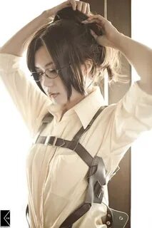 Hanji cosplay