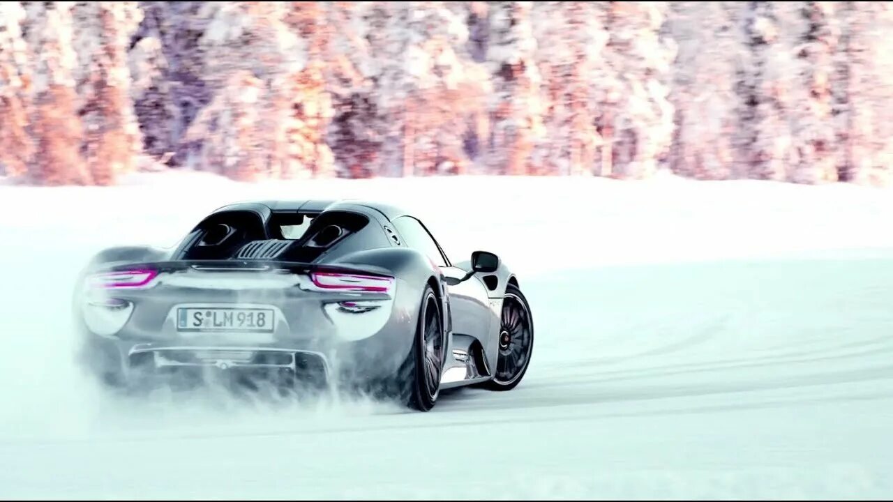 Drifting snow. Порше дрифт. Зимний дрифт. Дрифт по снегу. Машина дрифтит по снегу.